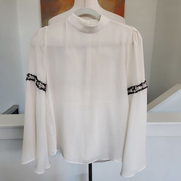 Zara cream top with black lace and pearl accents Size S - Picture 4 of 8